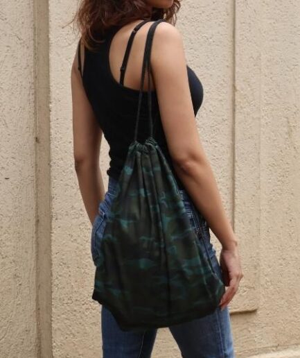 Dewy-Eyed String Bag